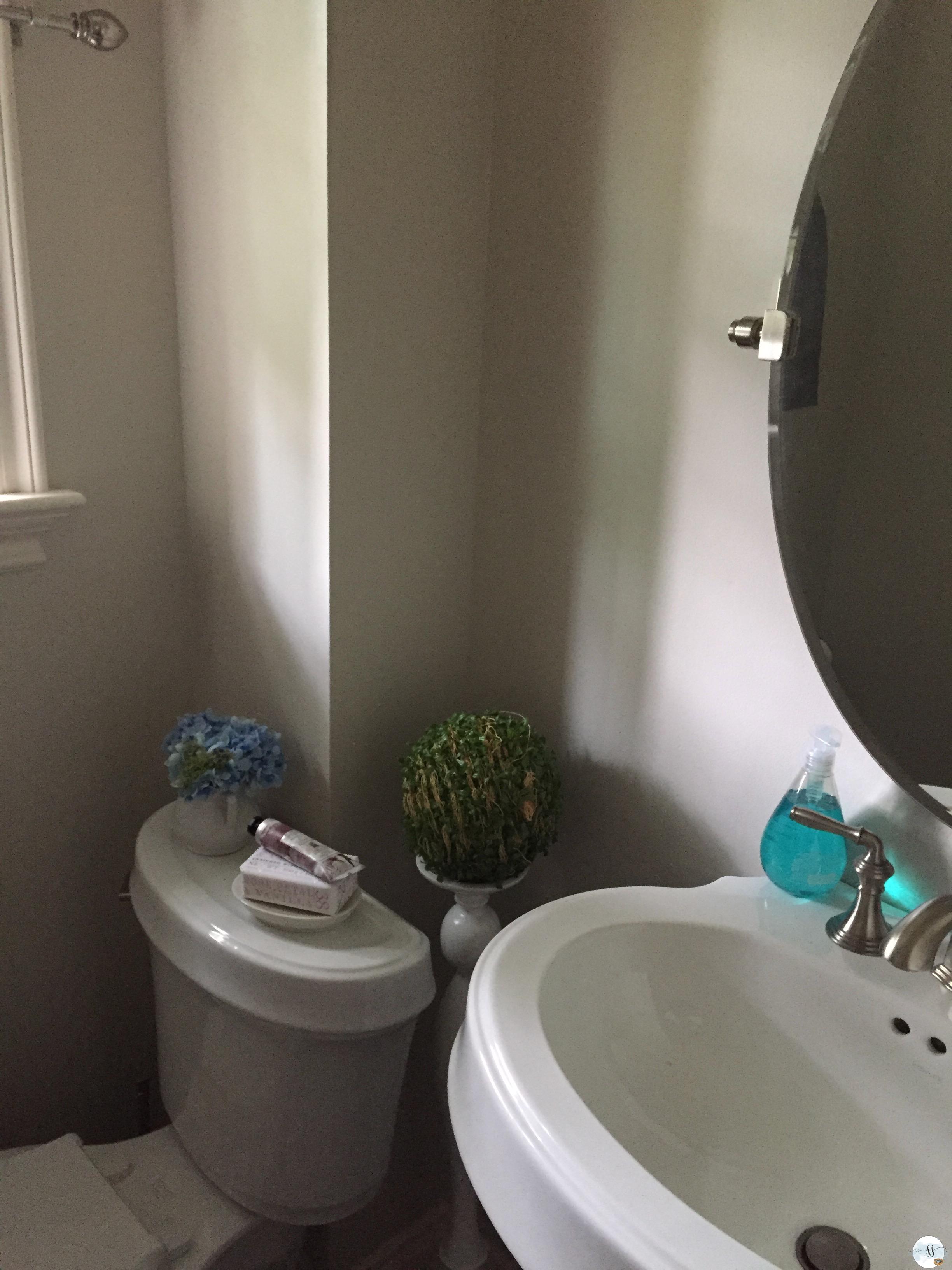 Before and after bathroom, better homes and garden.