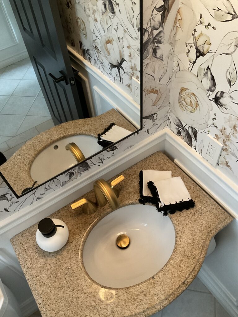 Budget friendly vanity makeover ideas 